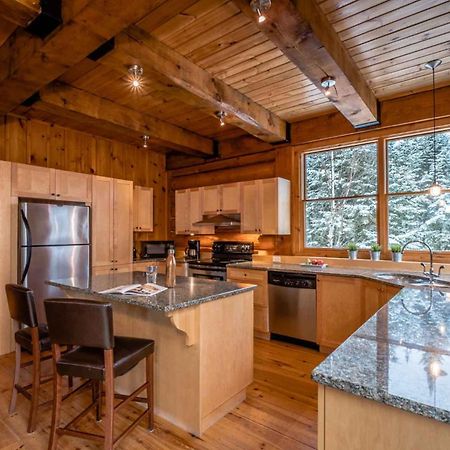 Rcnt Chalets Mont-Tremblant Lac Superieur Room photo